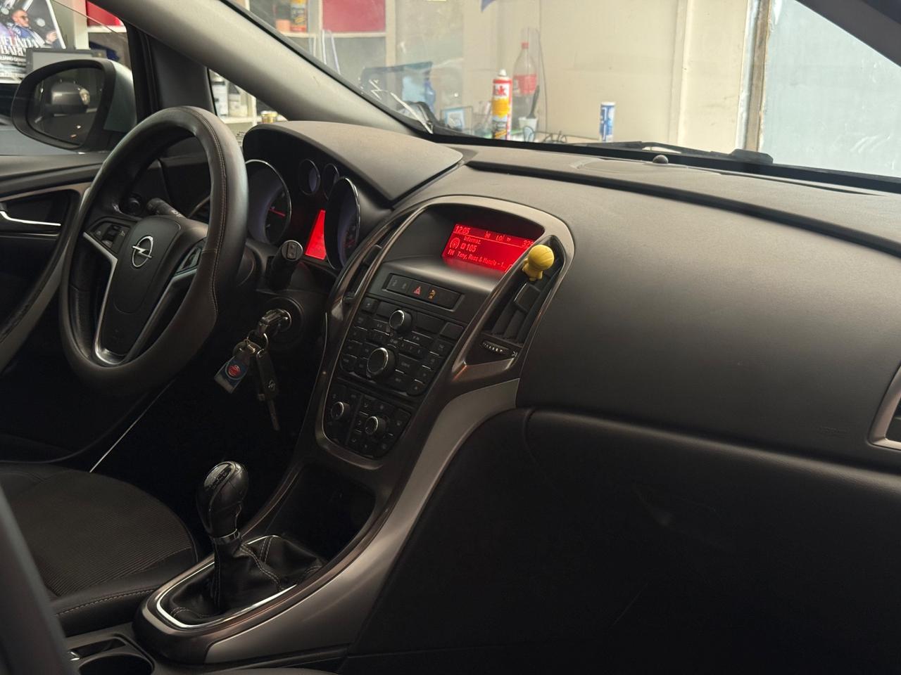 Opel Astra 1.7 DIESEL ANNO 2012