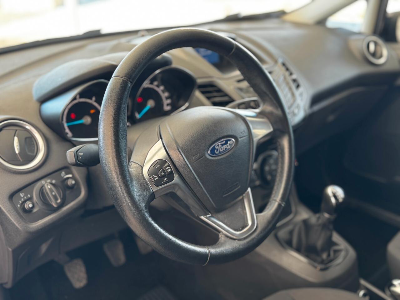 Ford Fiesta 1.5 TDCi 75CV Business - 2017