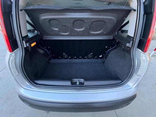 FIAT Panda 1.2 LOUNGE+TELEFONO+VOLANTE MULTIFUNZIONE+5POSTI