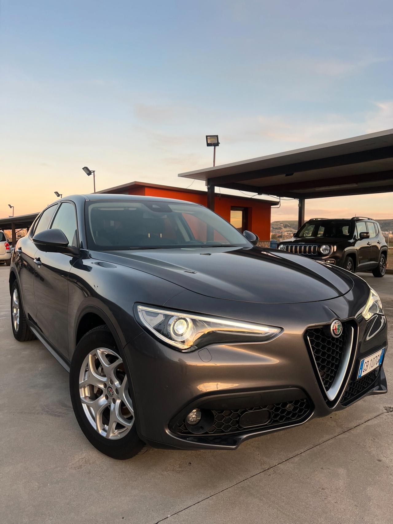 Alfa Romeo Stelvio 2.2 Turbodiesel 190 CV AT8 Q4 Super MOTORE NUOVO ALFA ROMEO