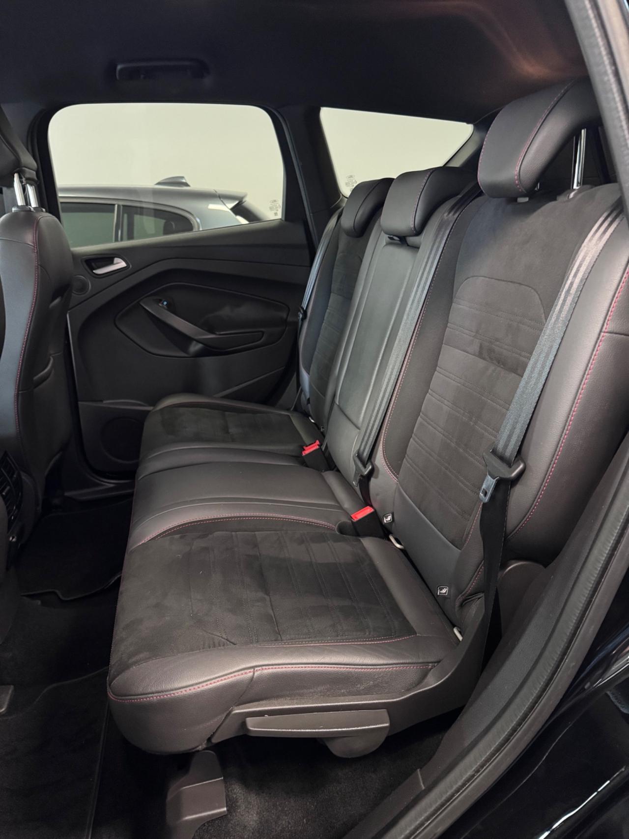 Ford Kuga 1.5 TDCI 120 CV S&S 2WD ST-Line