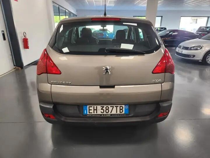 Peugeot 3008 1.6 HDi 112CV cambio robotizzato Business