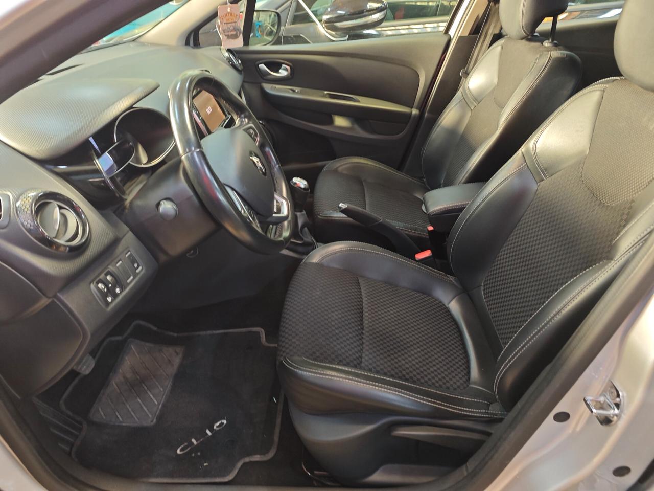 Renault Clio dCi 8V 90 CV 5 porte Moschino Intens