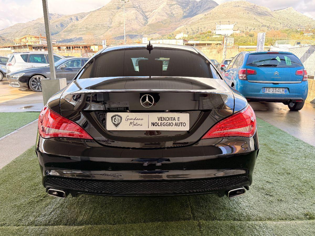 MERCEDES - Classe CLA 200 d Premium Dark Night auto