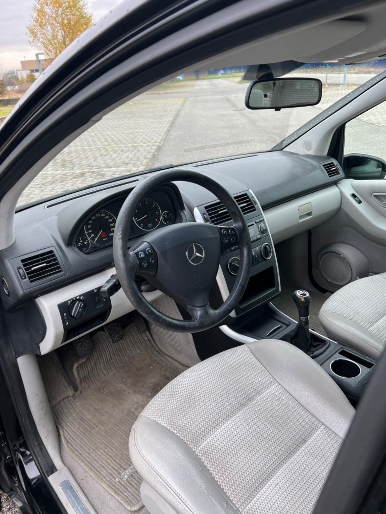 Mercedes-benz B 150 B 150