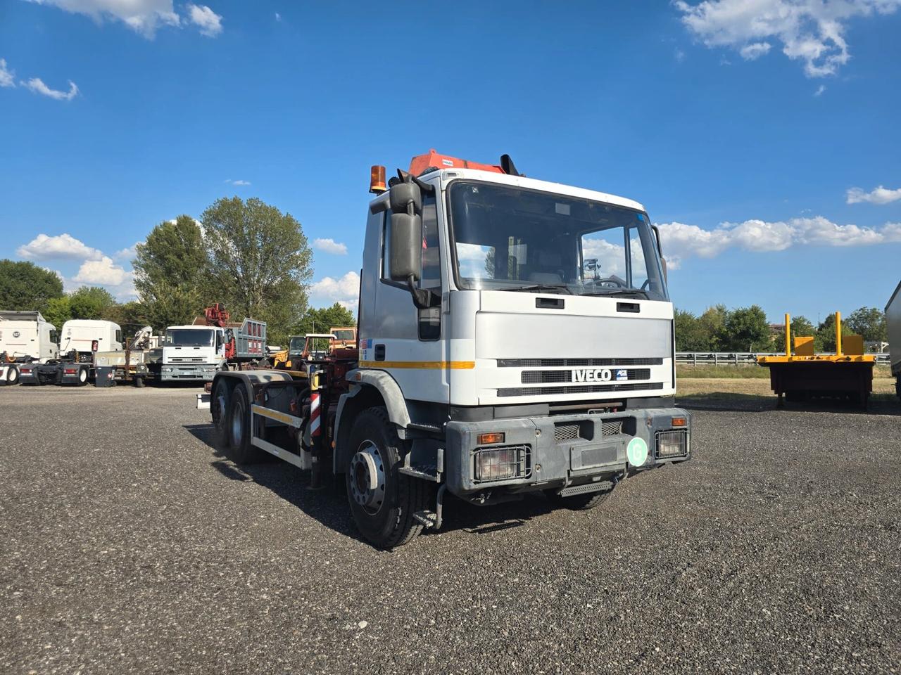 AUTOCARRO SCARRABILE MACCHINA OPERATRICE