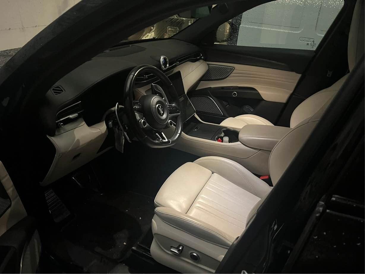 Maserati Grecale MHEV 330 CV AWD Modena