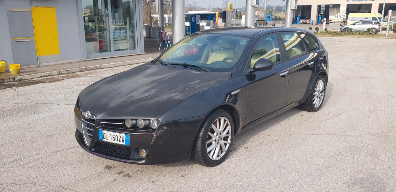 Alfa Romeo 159 1.9 JTDm 16V Sportwagon Exclusive Q-Tronic