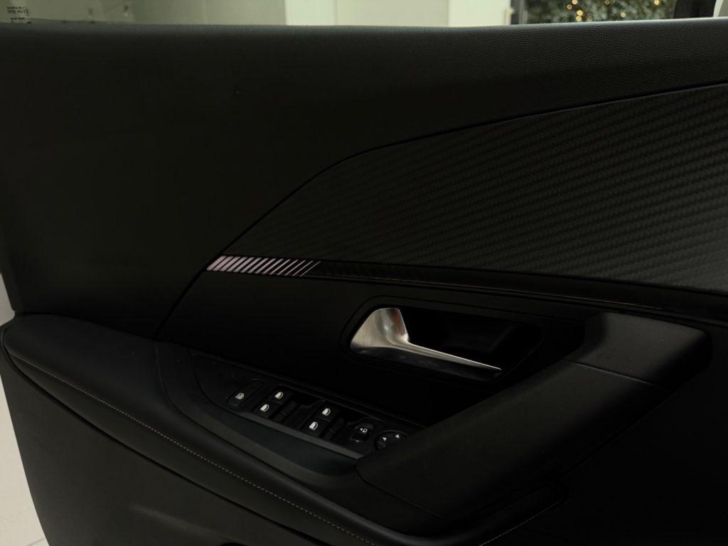 Peugeot 2008 PureTech 100 S&S Allure da €199,00 mensili