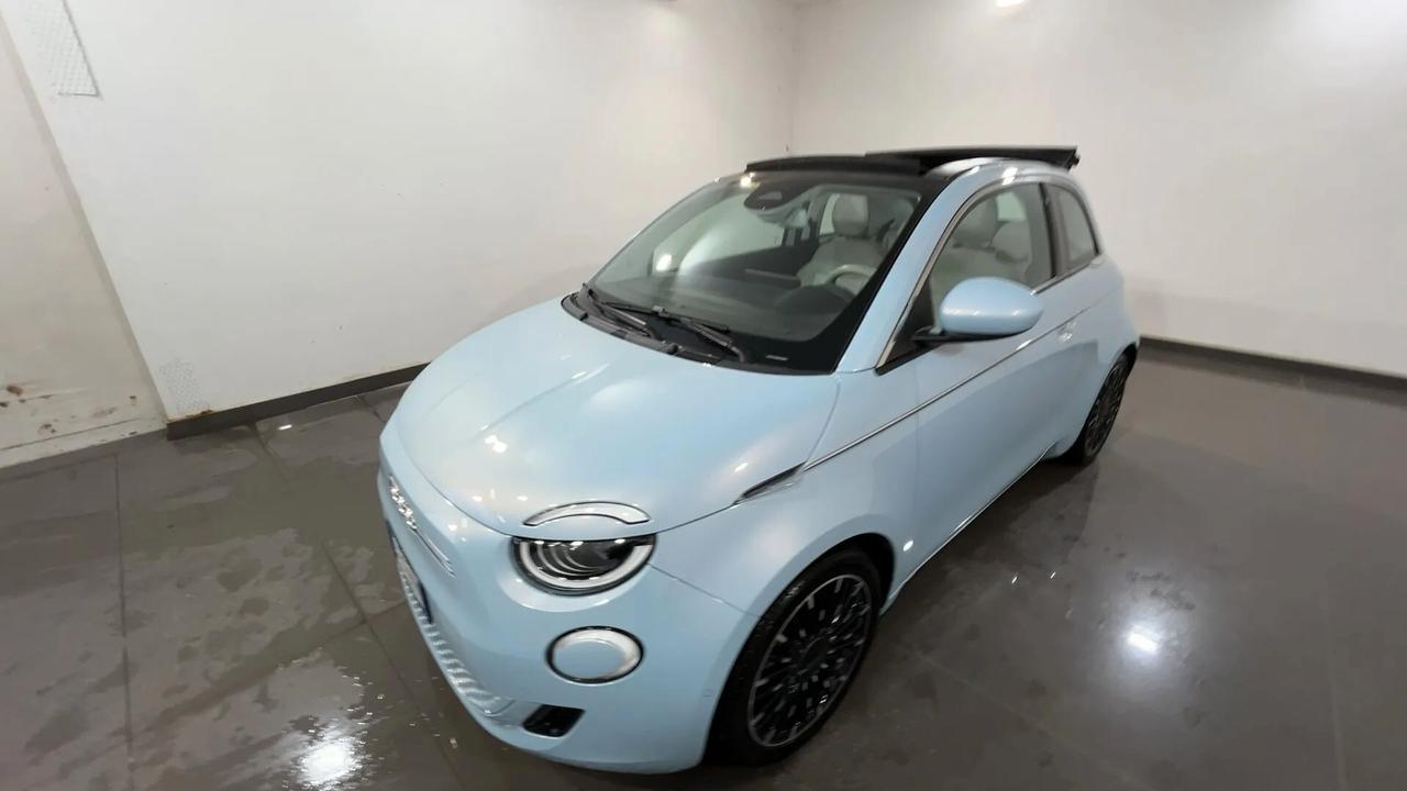 Fiat 500 500e Cabrio 42 kWh La Prima