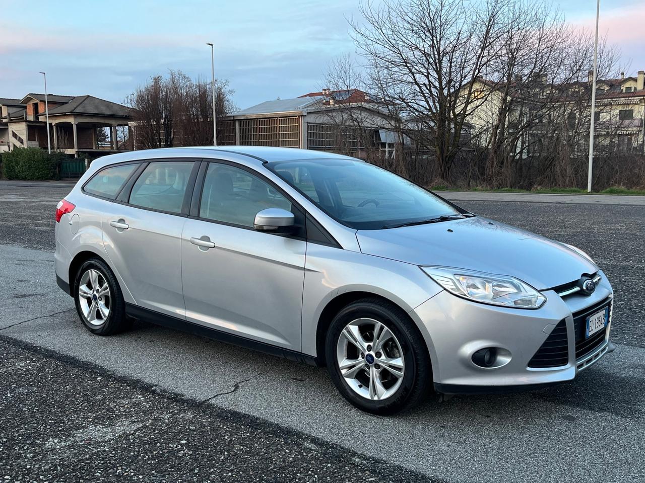 Ford Focus 1.6 Ti-VCT 125 CV