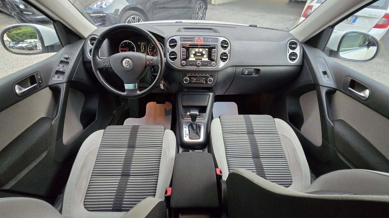 Volkswagen Tiguan 2.0 TDI DPF 4MOTION DSG Sport &