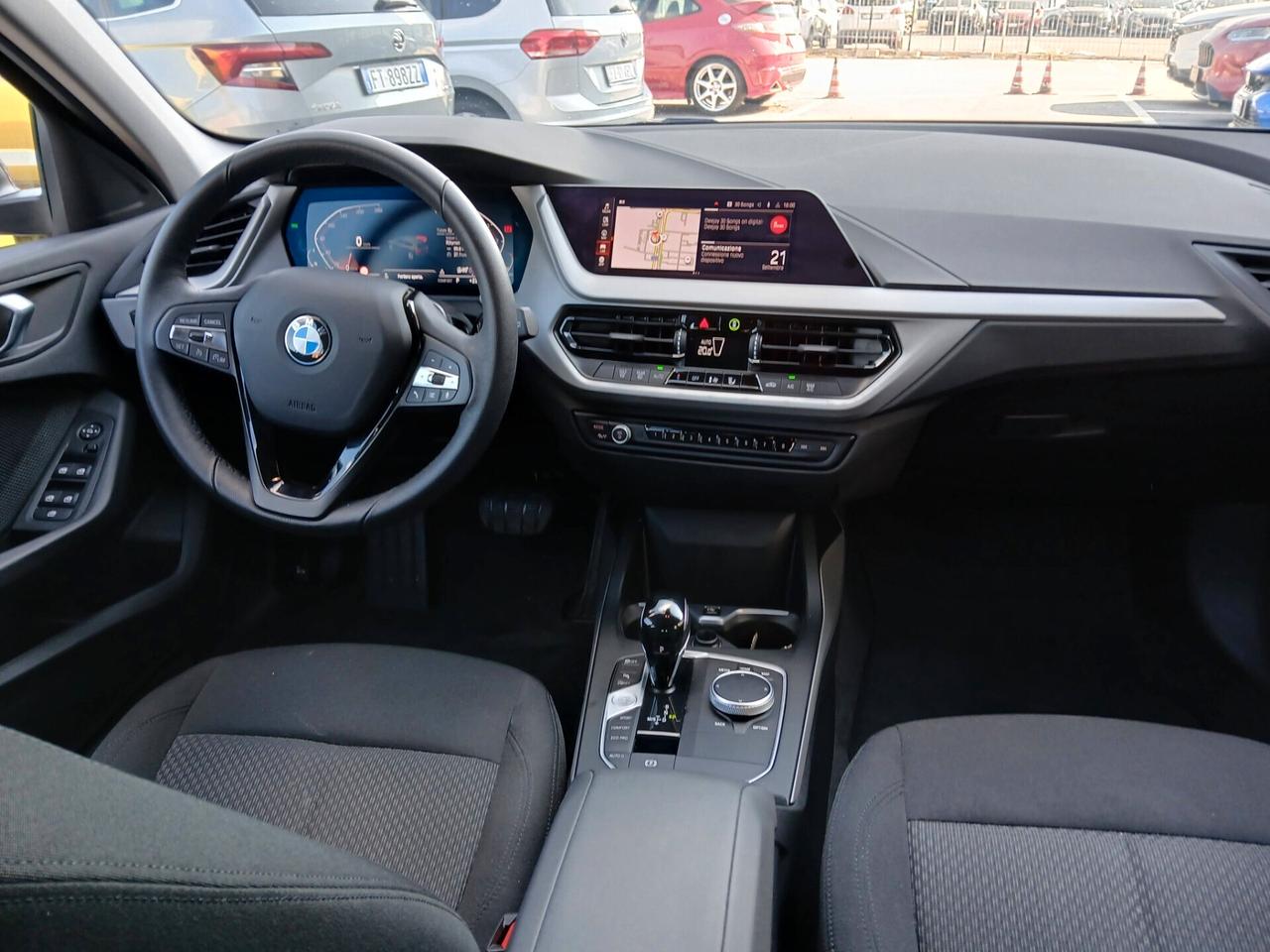 Bmw 116d 5p. Business Advantage