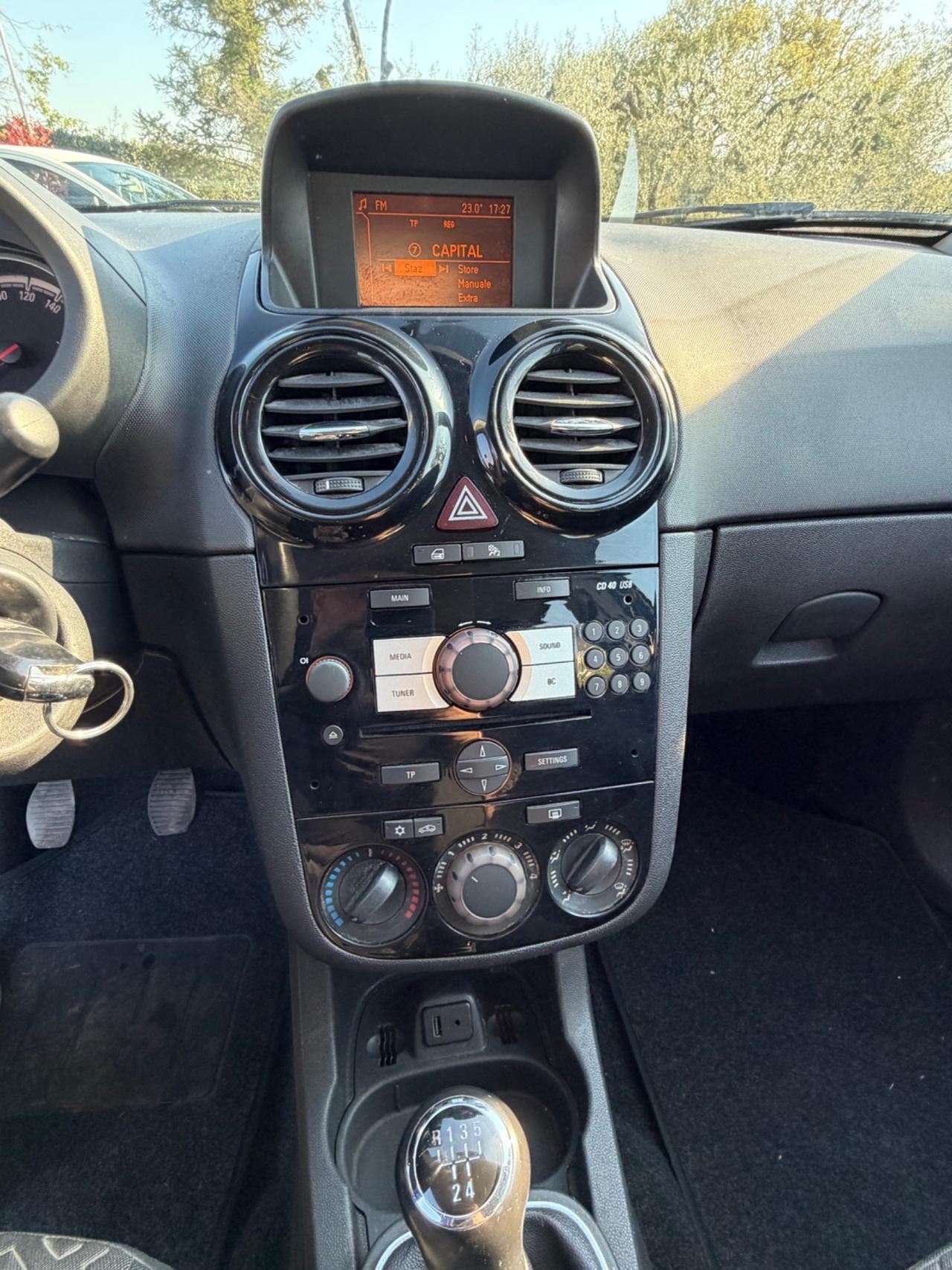 Opel Corsa 1.3 CDTI 75 cv