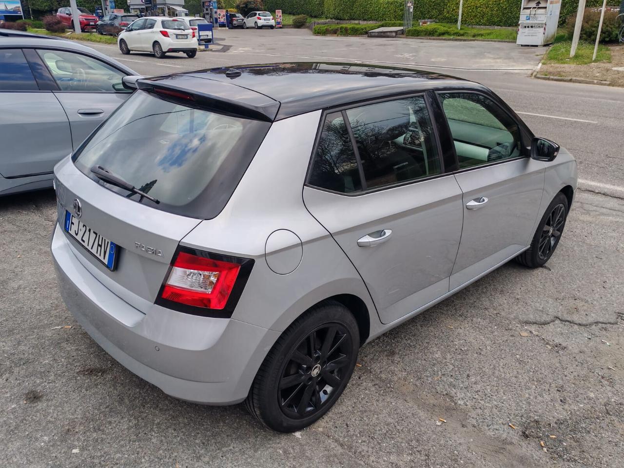 Skoda Fabia 1.2 TSI Twin Color Design Edition Argento