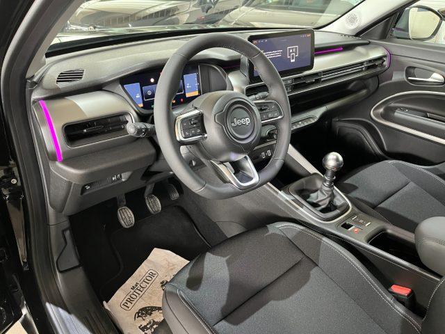 JEEP Avenger 1.2 T Summit "18 BLACK/F.LED/TELEC.+PARK PLUS