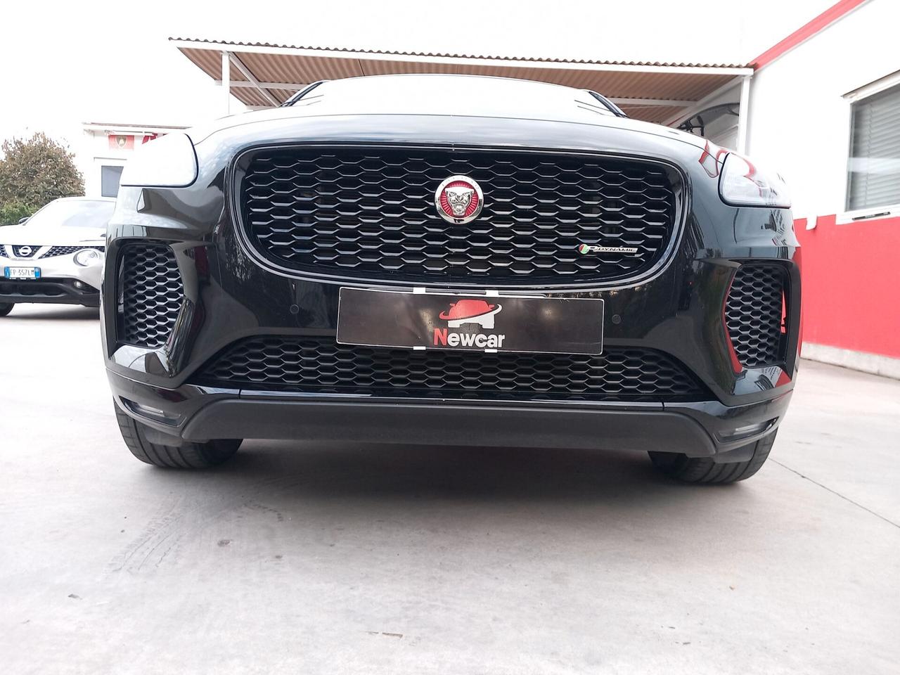 Jaguar E-Pace 2.0D 150 CV R-Dynamic S iva esposta