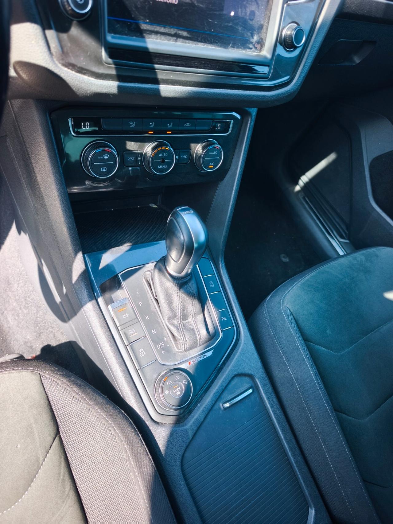 Volkswagen Tiguan 2.0 TDI SCR DSG 4MOTION Executive BMT