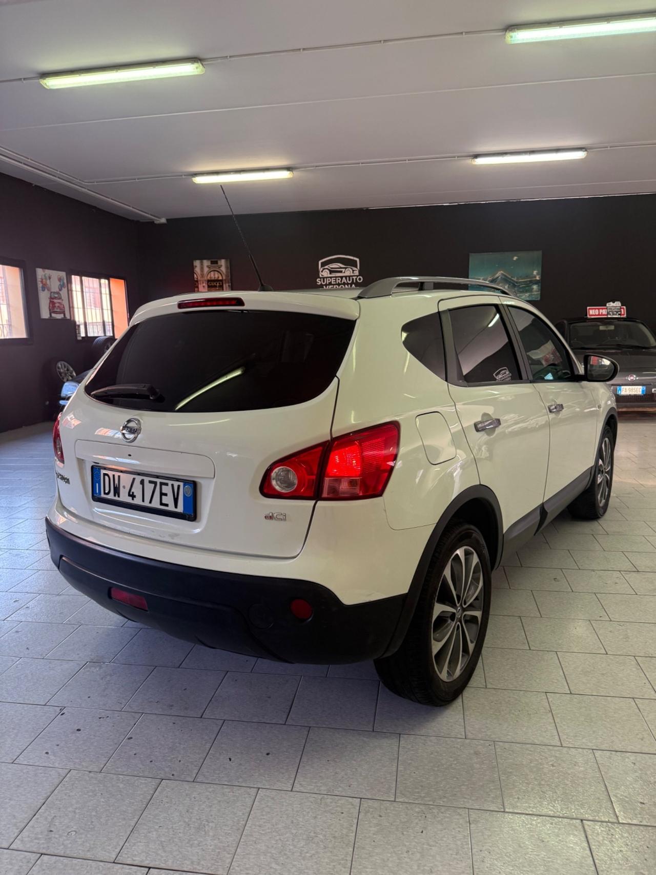 Nissan Qashqai 2.0 dCi DPF 4WD Tekna