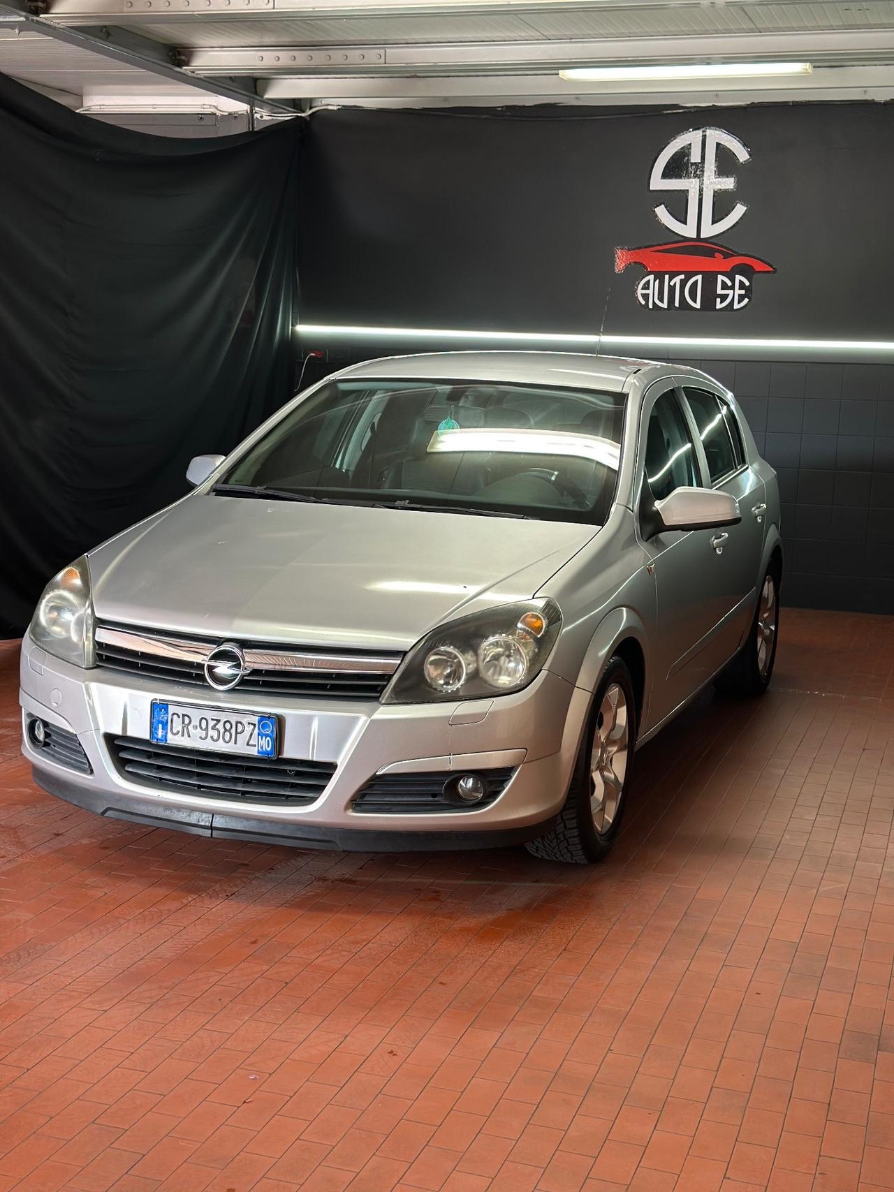 Opel Astra 1.4 BENZINA 2005