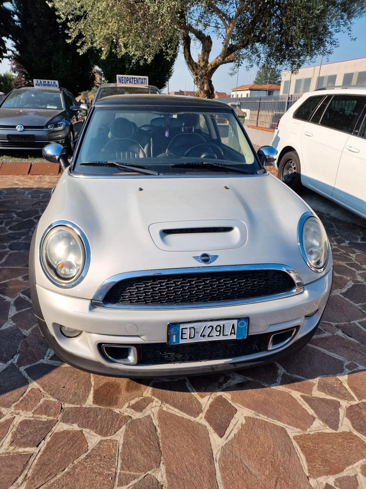Mini Clubman John Cooper Works 1.6 16V AUTO DESTINATA A COMMERCIANTI E OPERATORI DEL SETTORE