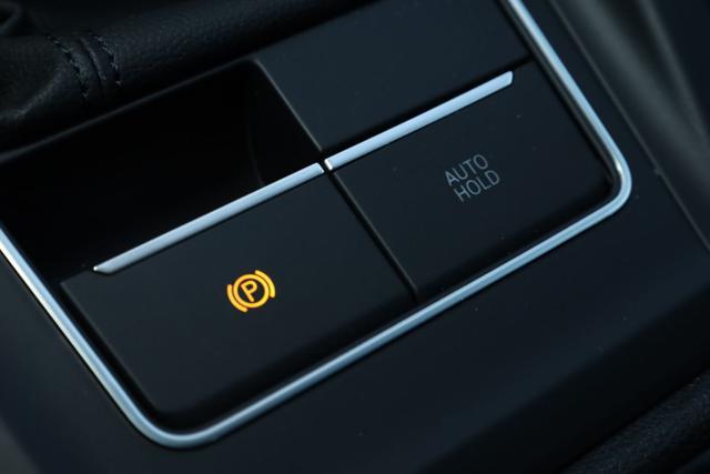 VOLKSWAGEN Golf 2.0 TDI 115 CV SCR Life