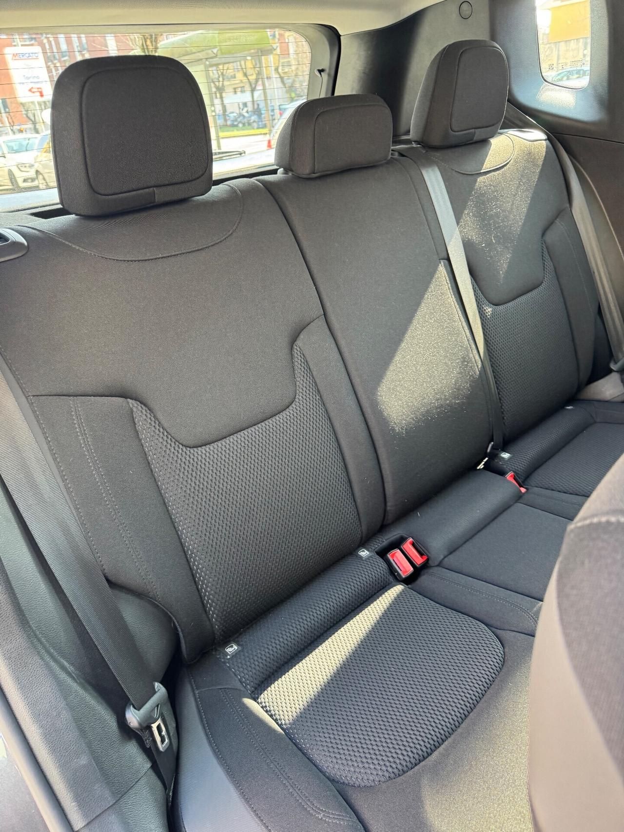 Jeep Renegade 120 cv benz Night Eagle