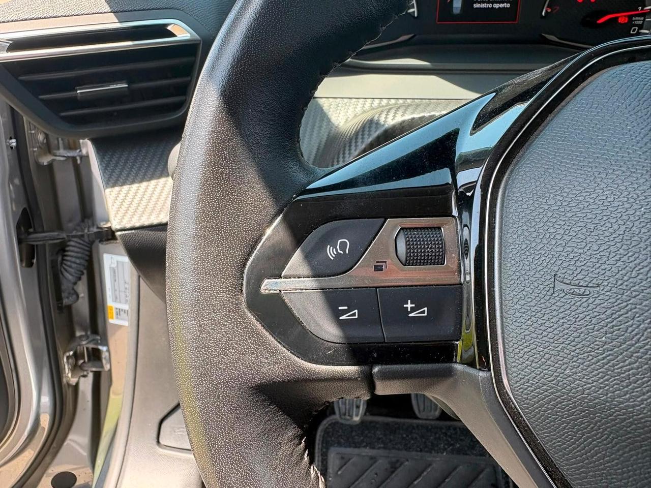 Peugeot 2008 PureTech 130 S&S Allure