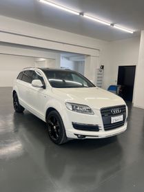 Audi Q7 3.0 V6 TDI 240 CV quattro tiptronic