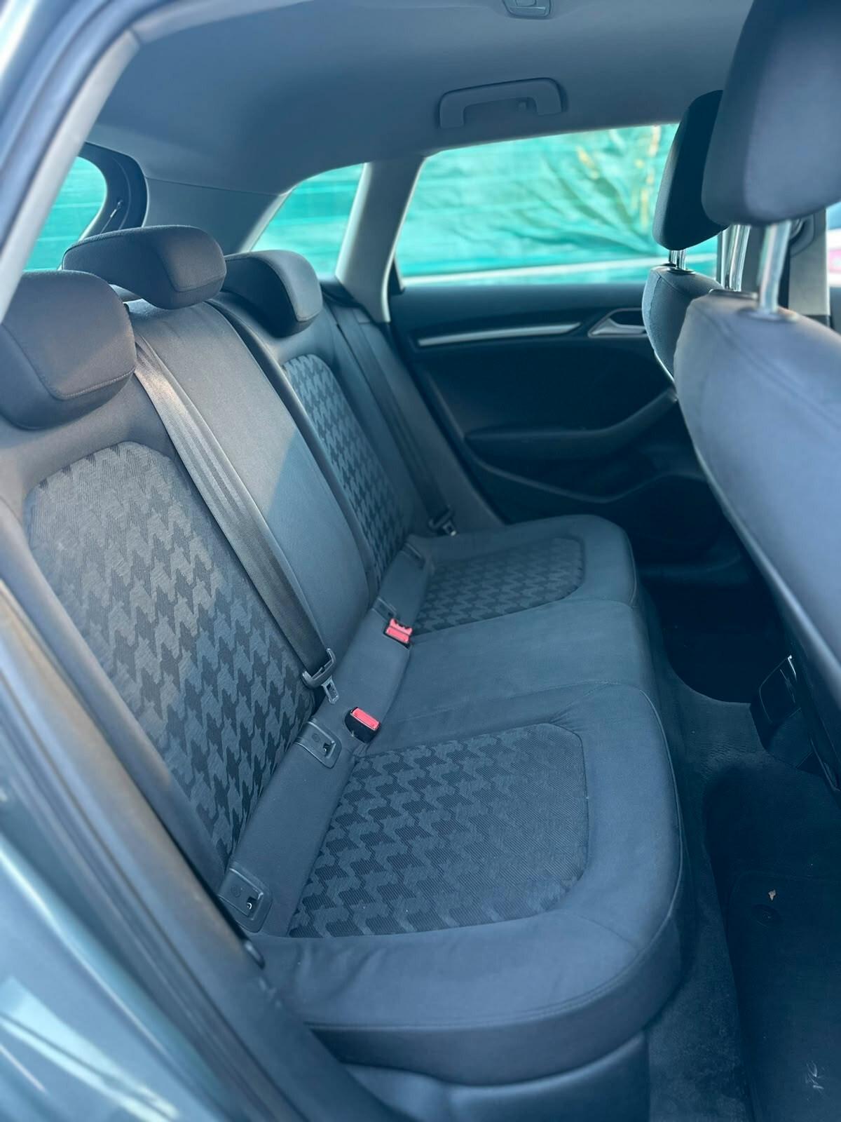 Audi A3 SPB 1.6 TDI CLEAN DIESEL AMBITION