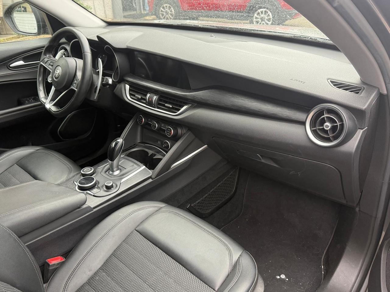 Alfa Romeo Stelvio 2.2 Turbodiesel 190 CV AT8 Q4 Executive