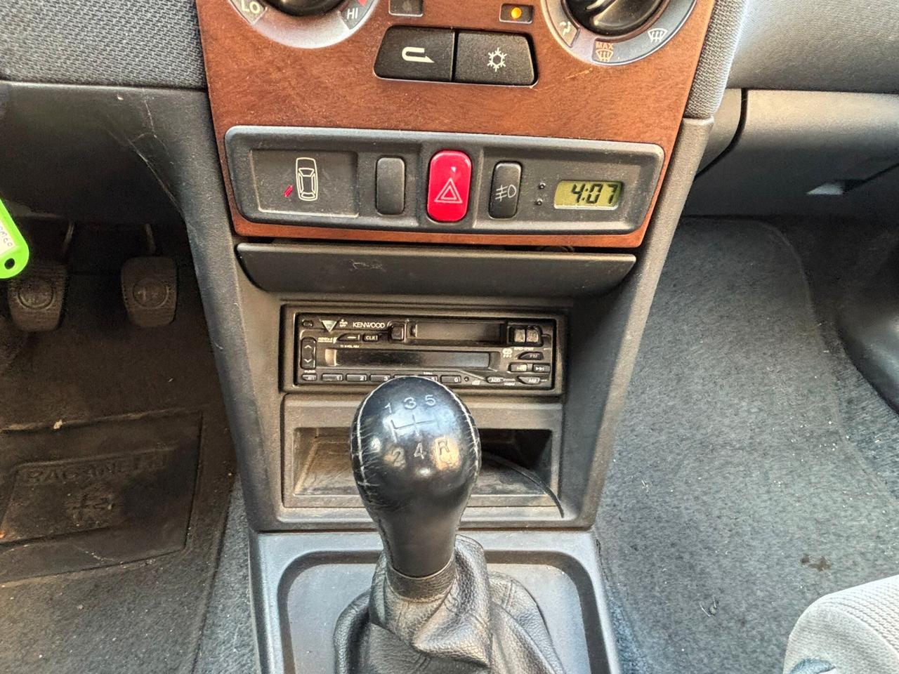Alfa Romeo 146 1.4i 16V Twin Spark cat