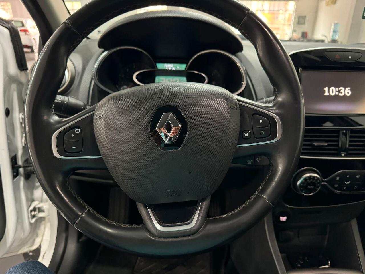 Renault Clio dCi 8V 90CV EDC Start&Stop 5 porte Energy Intens