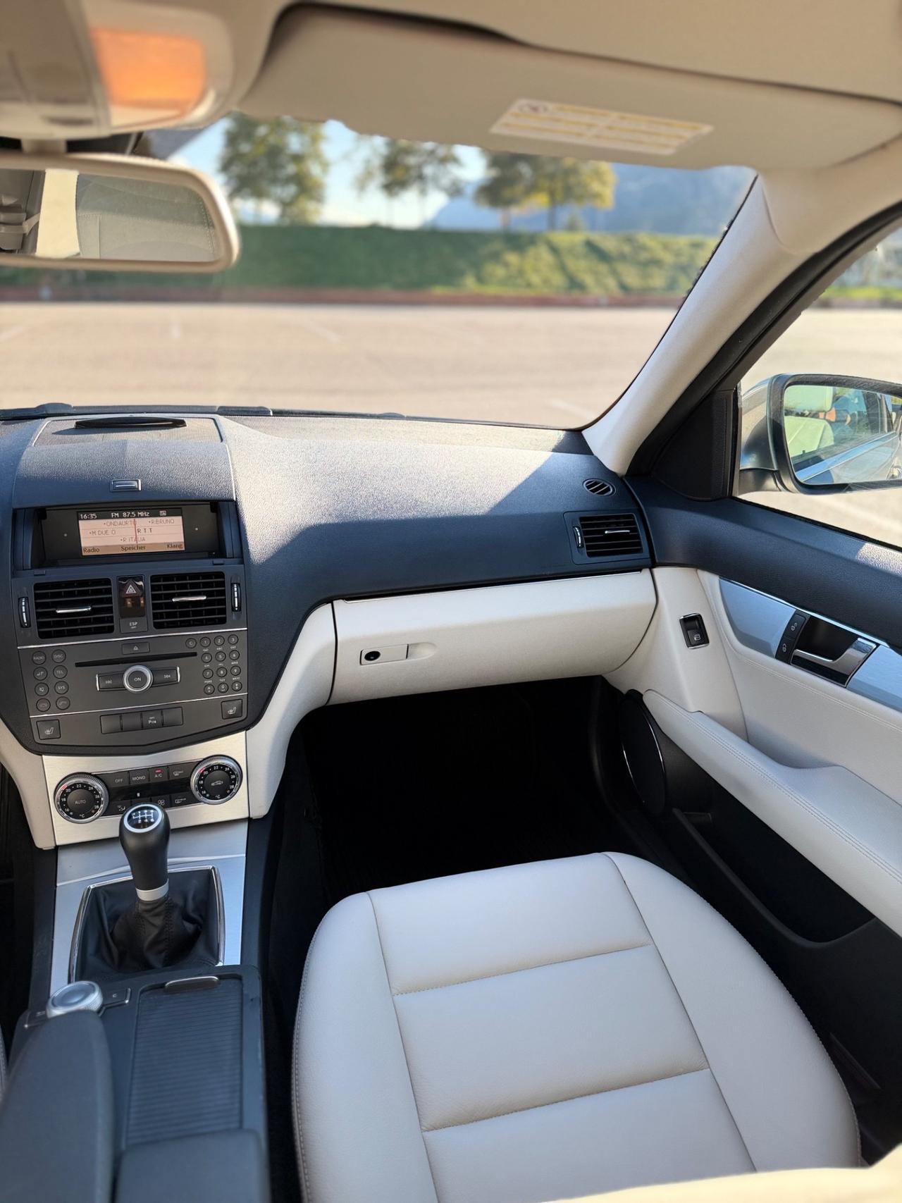 Mercedes-benz C 200 Kompressor Avantgarde