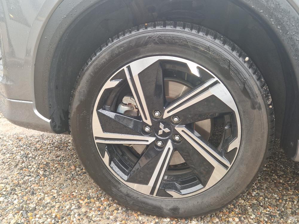 Mitsubishi Eclipse Cross 2.4 phev Diamond sda navi s-awc