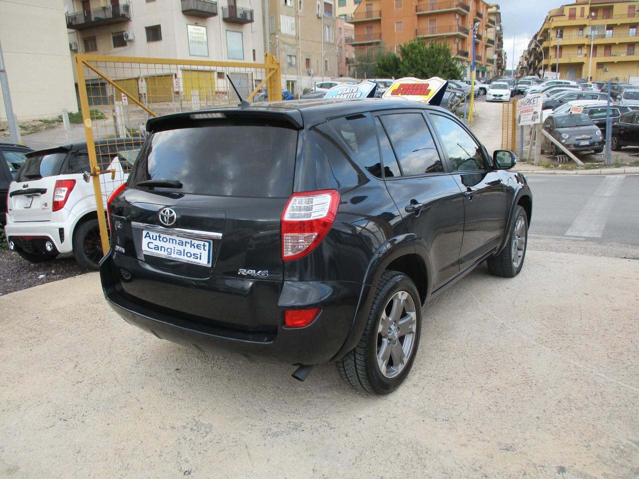 Toyota RAV 4 Crossover 2.2 D-Cat A/T 150 CV 2010