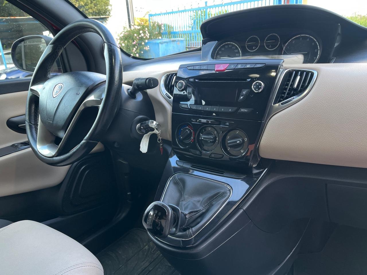 Lancia Ypsilon 1.2 69 CV 5 porte Gold-Km114000-