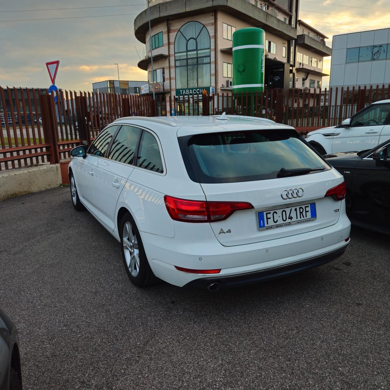 Audi A4 2.0 TDI 150 CV ultra S tronic Business Sport