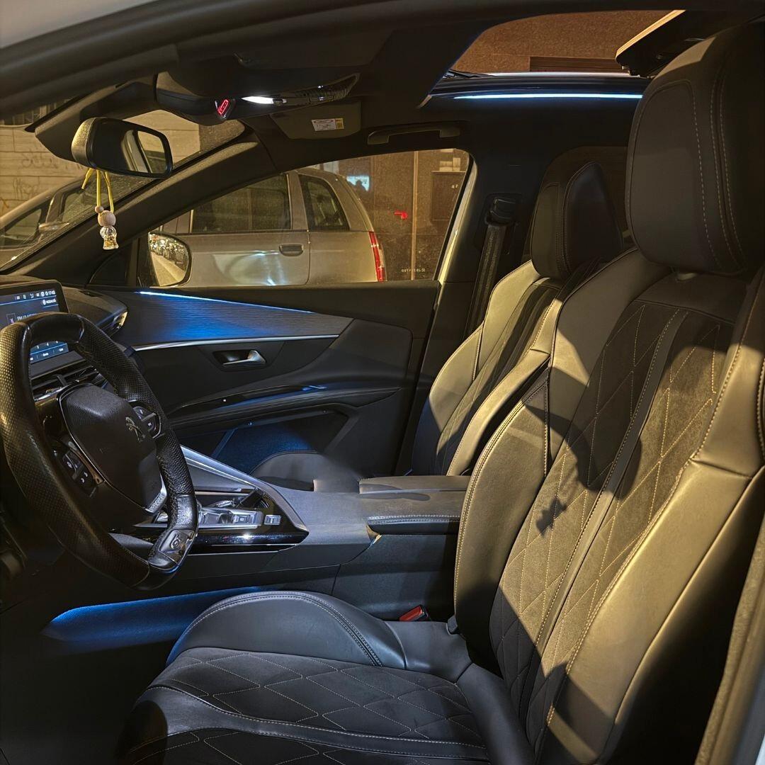 Peugeot 3008 GT **FULL OPTIONAL**