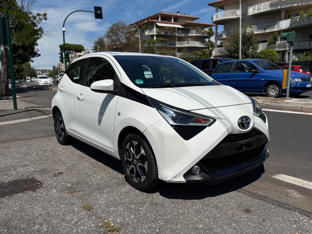 Toyota Aygo 1.0 VVT-i 72 CV 5 porte x-play Manuale