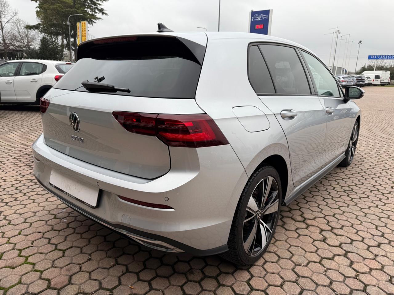 Volkswagen Golf GTE 1.4 TSI 245 CV EVO ACT R-Line