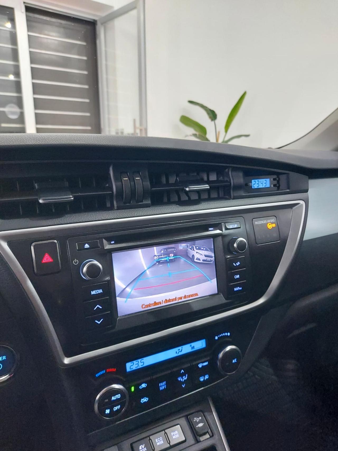 Toyota Auris 1.8 Hybrid 5 porte Lounge