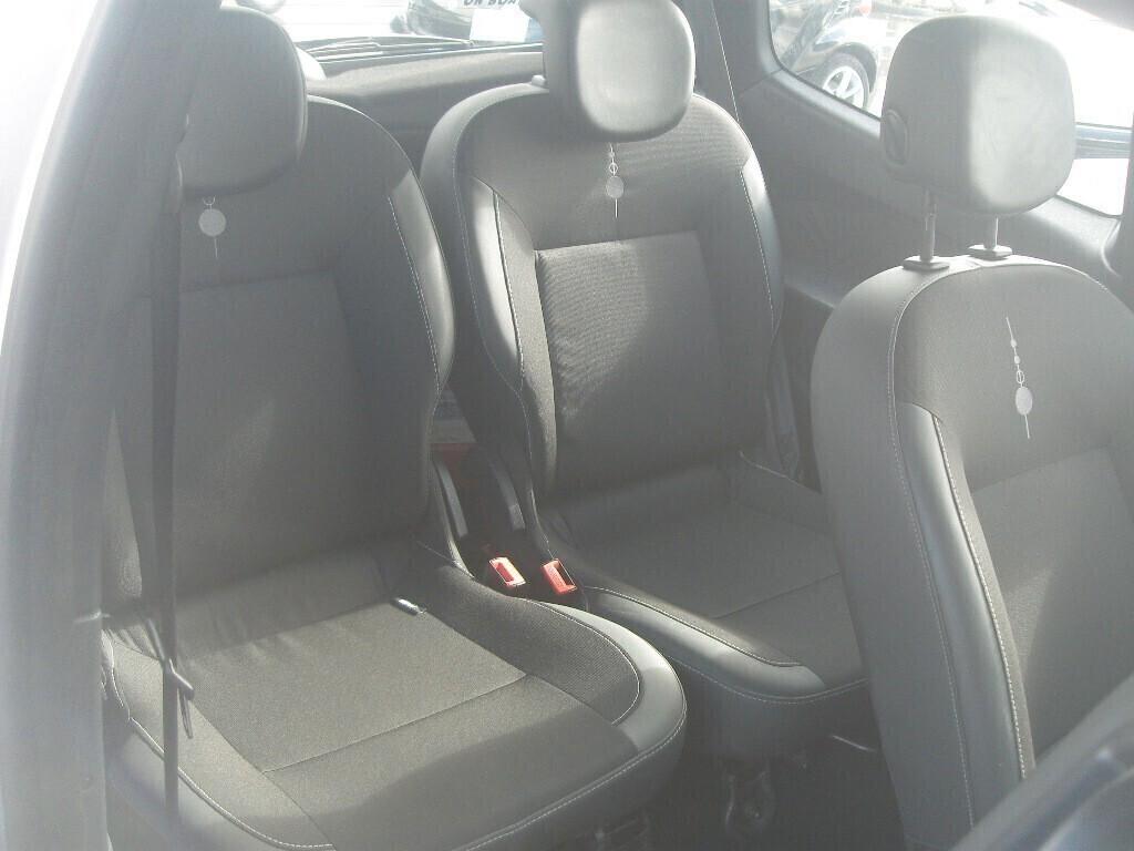 Renault Twingo 1.2 Live - 2011