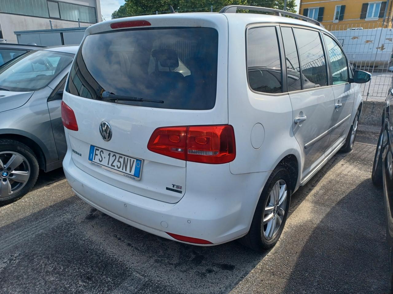 Volkswagen Touran 1.4 TSI DSG Highline EcoFuel