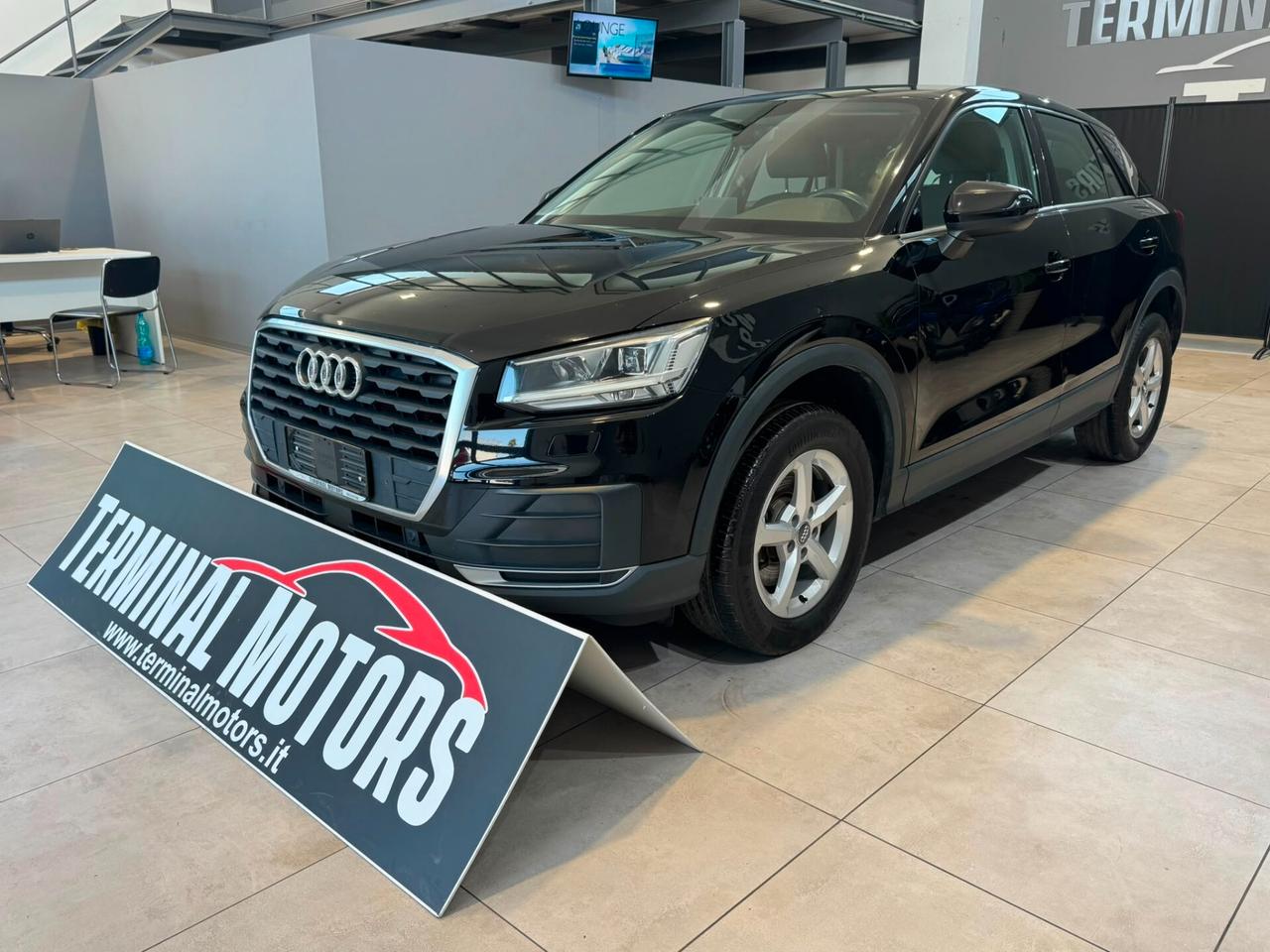Audi Q2 40 TFSI quattro S tronic Business