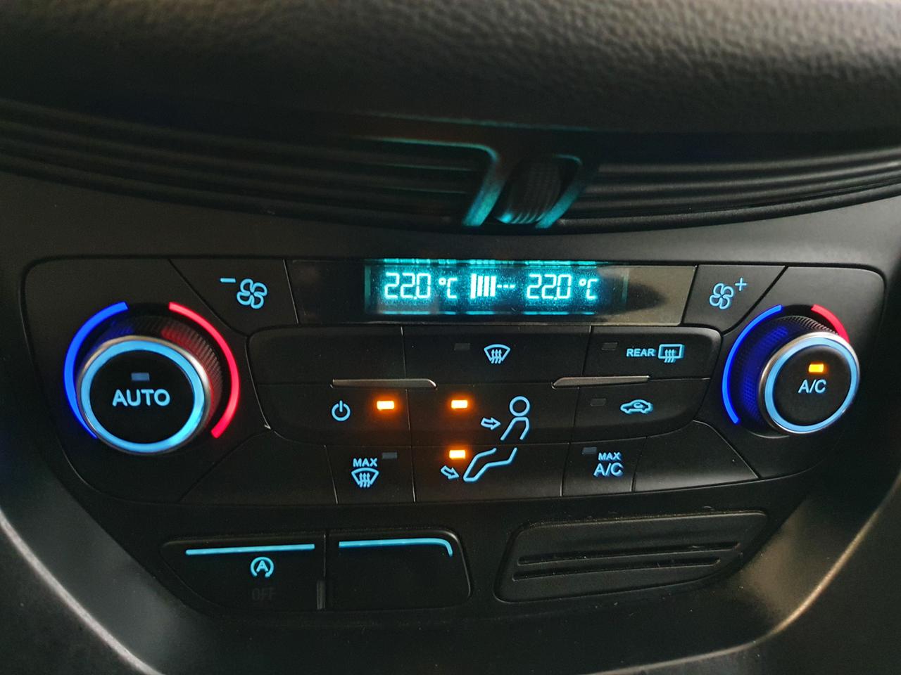 FORD Kuga 2ª serie - Kuga 1.5 TDCI 120 CV S&S 2WD Powershift Titanium Business