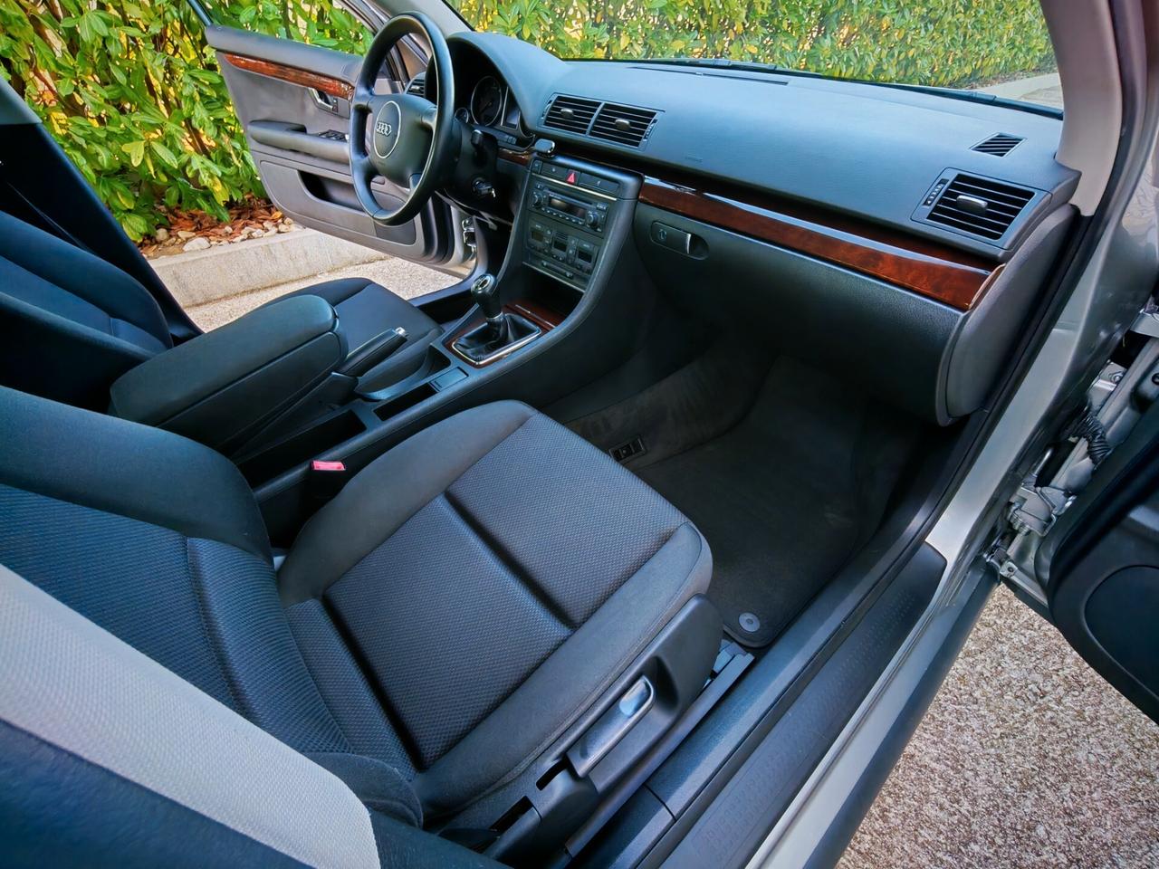 Audi A4 1.9 TDI/130 CV cat UNICA POCHI KM