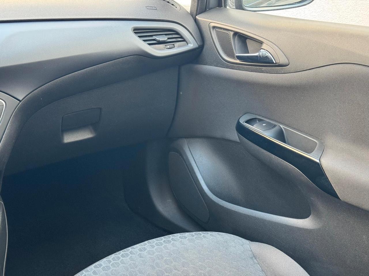 Opel Corsa 1.4 90CV GPL Tech Coupé n-Joy