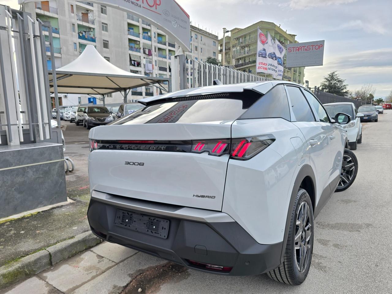 Peugeot 3008 Plug-in Hybrid 195 e-DCS7 Allure KM0