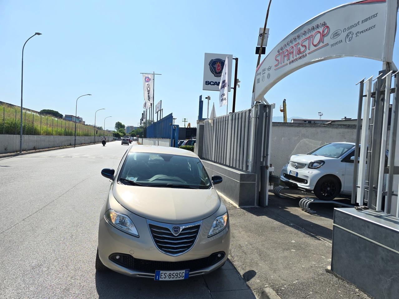 Lancia Ypsilon 0.9 TwinAir 85 CV 5 porte Metano Ec